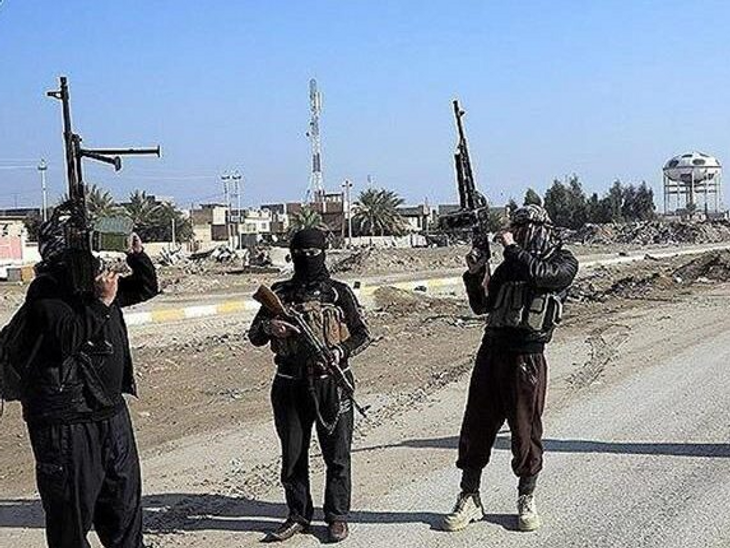 Russian Jail Guards Hostage; ISIS Terrorist | Rostov Prison | रूसी जेल में ISIS आतंकियों ने गार्ड्स को बंधक बनाया: बदले में बेशर्त रिहाई की मांग, जेल के आसपास की सड़कें बंद की गईं