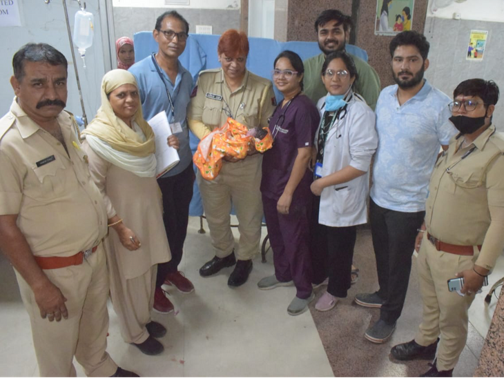 Ajmer JLN Hospital Emergency Unit Delivery Case | Rajasthan News