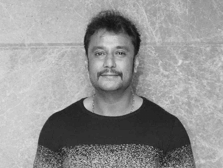 A fan cycled 500 km to satisfy homicide accused Darshan | 500 KM साइकिल चलाकर दर्शन से मिलने पहुंचा दिव्यांग फैन: पुलिस से एक बार मिलवाने की गुजारिश की, मर्डर केस में जेल में बंद हैं कन्नड़ एक्टर