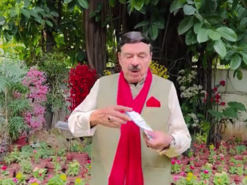 Pakistan Minister Electricity Bill; Sheikh Rasheed Ahmed | Pakistan News | पाकिस्तान में पूर्व गृहमंत्री का बिजली-गैस बिल ढाई लाख पार: बोले- देश में लुटेरे वापस आ गए, लोगों के पास कब्र तक के पैसे नहीं