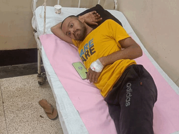 Five students of a coaching institute suffered food poisoning कोचिंग