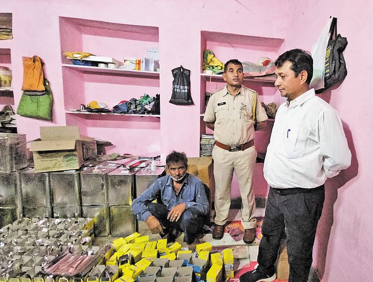 Fake Ghee manufacturing factory caught in Deputy Kheda village, 1300 ...