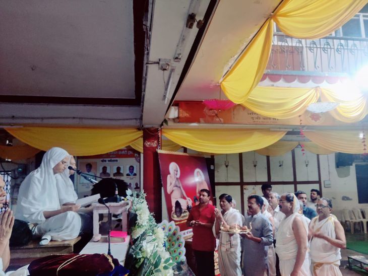 Sermon by Aryika Dridhmati at Chowk Jain Temple, Bhopal