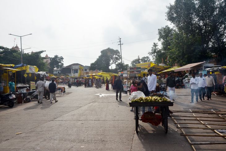 Separate paths were created by placing carts in the middle of the roads ...