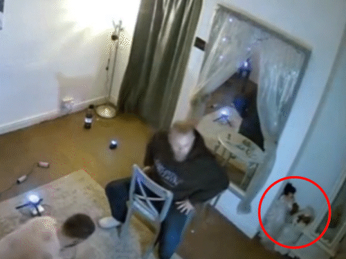 Haunted bridal doll| Haunted dolls | ब्रिटेन में पुरुषों से नफरत करने वाली ब्राइडल डॉल: दावा- 17 लोगों पर हमला कर चुकी, इस पर एक मरी हुई दुल्हन का साया