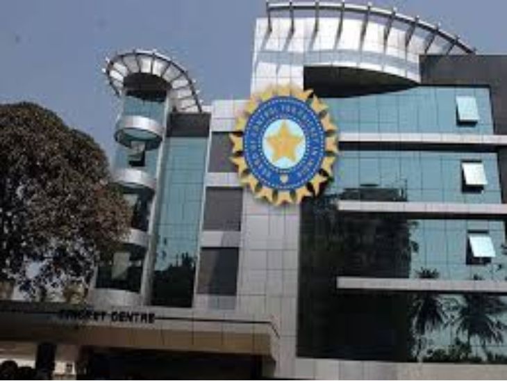प्लेयर-2 बाउंसर नियम पर बीसीसीआई करेगा समीक्षा: दोनों नियम सिर्फ आईपीएल में लागू, नवंबर से घरेलू क्रिकेट में भी लागू करने की तैयारी
