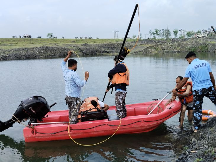 A young man who went to take bath in a mine died due to drowning | खदान ...