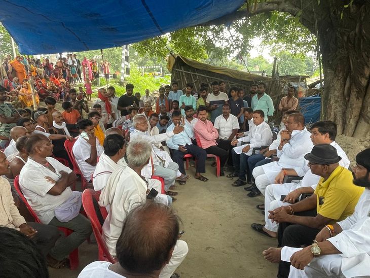 LJP leader consoled the family on the death of the teenager | किशोर की ...