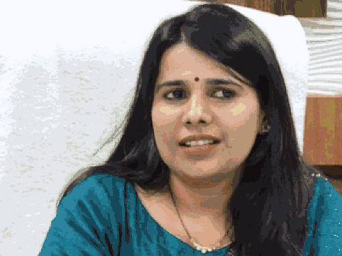 Rohtak BJP candidate Manju Hooda husband gangster Rajesh Saekari Update | पिता पुलिस अफसर, पति गैंगस्टर, पत्नी BJP उम्मीदवार: हरियाणा के पूर्व CM भूपेंद्र हुड्‌डा को देंगी टक्कर; बोलीं- पति अब जनसेवा करते हैं – Rohtak News