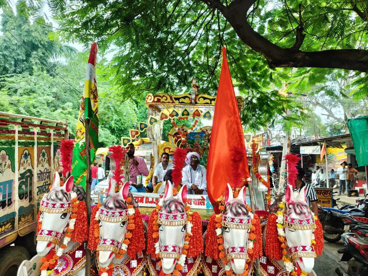Procession of folk deity Devnarayan Maharaj taken out | लोकदेवता ...