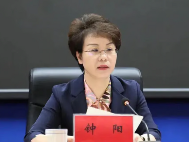 China Beautiful Governor Zhong Yang Case | China News | चीन की ‘ब्यूटीफुल गवर्नर’ को 13 साल जेल: 58 सहकर्मियों से शारीरिक संबंध बनाए, 71 करोड़ रिश्वत ली, कहा- परिवार से नजर नहीं मिला सकती