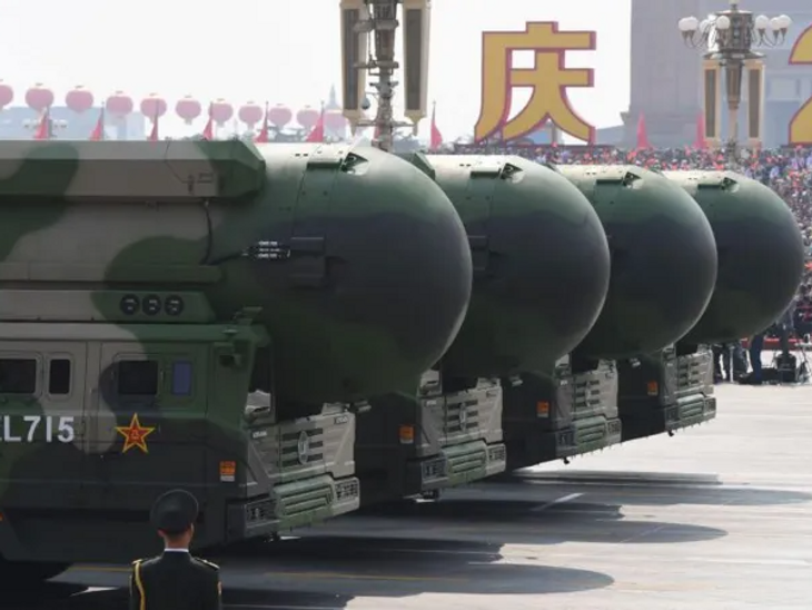 China ICBM Missile Testing Video Update | Pacific Ocean | चीन में इंटर-कॉन्टिनेंटल बैलिस्टिक मिसाइल का परीक्षण: नकली वॉरहेड के साथ दागी ICBM, प्रशांत महासगार में 44 साल बाद टेस्टिंग की