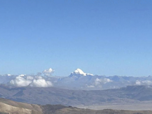 Mount Kailash was seen from India for the first time | पहली बार भारत से कैलाश पर्वत के दर्शन हुए: उत्तराखंड सरकार, BRO और ITBP ने जगह खोजी थी; पहले तिब्बत जाना पड़ता था