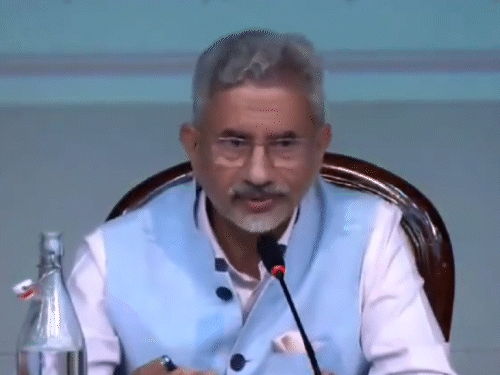 S Jaishankar Paksitan Visit; SCO Summit | India Pak Talk | पाकिस्तान दौरे पर जयशंकर बोले- रिश्ते सुधारने नहीं जा रहा: सिर्फ SCO के लिए होगी यात्रा, मैं सभ्य आदमी हूं तो अच्छा व्यवहार करूंगा