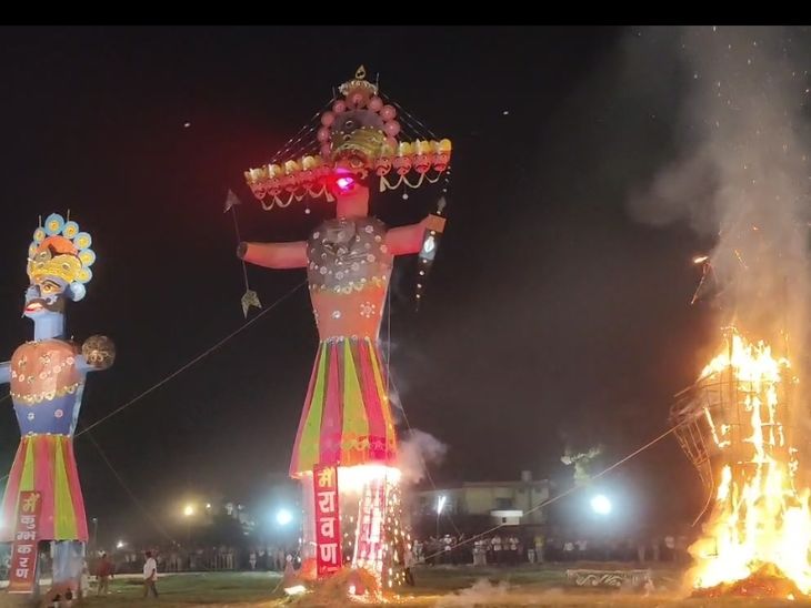 The effigies of arrogant Ravan, Meghnad and Kumbhakaran were burnt to ashes
