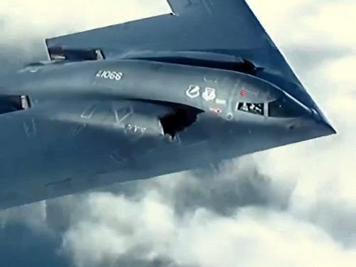 US Yemen Houthi Rebels Attack; Joe Biden | B2 Stealth Bombers | अमेरिका ने यमन में हूती विद्रोहियों पर हमला किया: 5 हथियार डिपो तबाह किए, पहली बार B-2 बॉम्बर विमान का इस्तेमाल किया