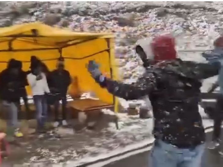 HImachal Weather Report Rohtang Pass Snowfall Rainfall Updates | हिमाचल के रोहतांग दर्रे में बर्फबारी: झूम उठे पर्यटक, 5 दिनों तक प्रदेश में बारिश की संभावना नहीं – Shimla News
