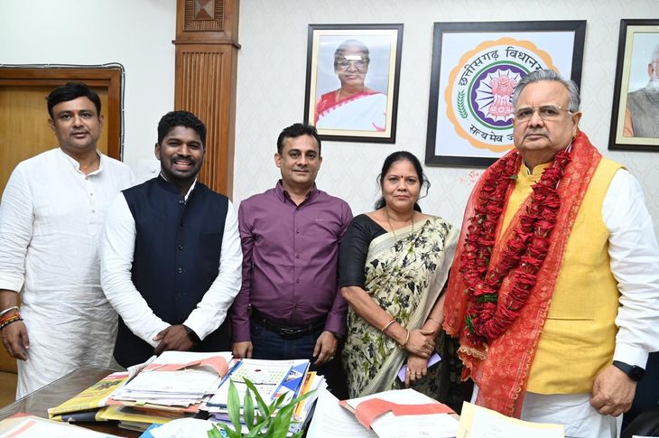 BJP leader Pt. Rajesh Sharma met the Speaker of the Assembly | भाजपा ...