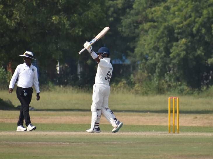 लखनऊ में यूपी बनाम हरियाणा रणजी मैच: हरियाणा 453 रन पर ऑल आउट, यूपी का स्कोर 200 के पार, कप्तान आर्यन जुयाल और रिंकू सिंह अर्धशतक तक पहुंचे – लखनऊ समाचार