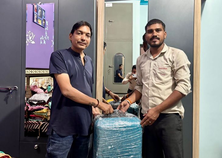 Attractive offers on purchase of furniture at Furniture Plus फर्नीचर