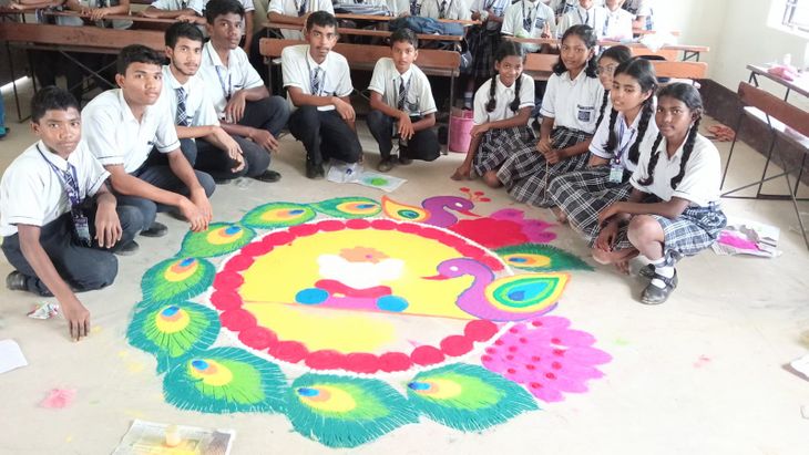 Rangoli competition on Dhanteras in Sacred Heart School, students made ...