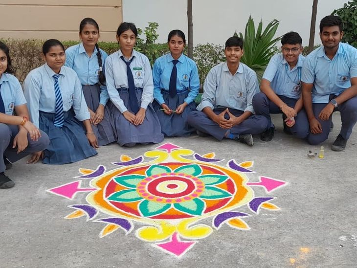 Rangoli competition held in school in Bulandshahr