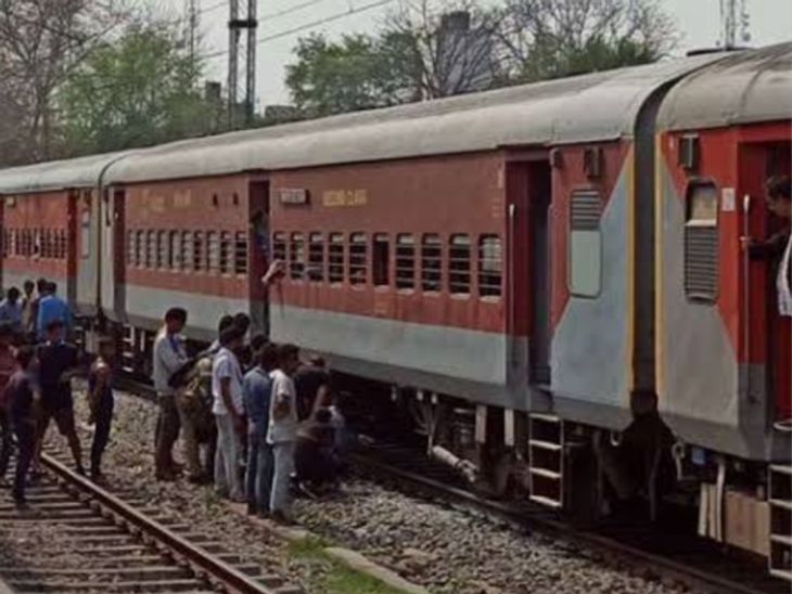 Brahmaputra Mail Express train stood still for 26 minutes in Mirzapur