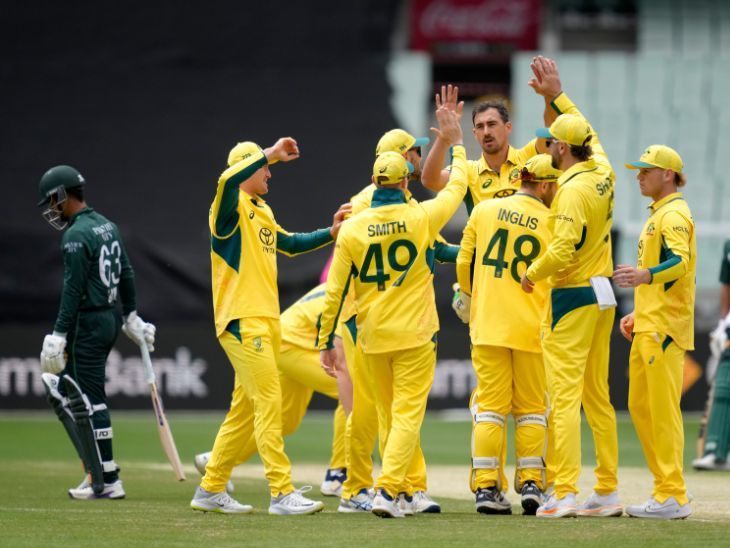 ऑस्ट्रेलिया ने पाकिस्तान को 2 विकेट से हराया: वनडे सीरीज में 1-0 की बढ़त; कमिंस ने 2 विकेट लिए और नाबाद 32 रन भी बनाए.