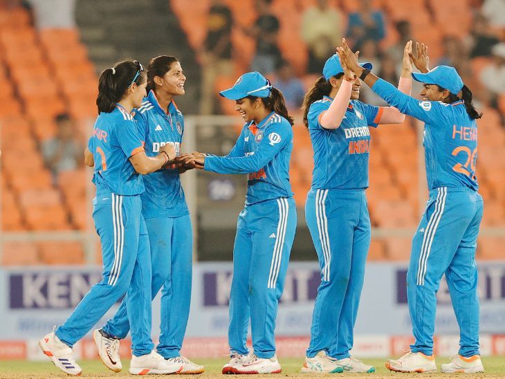 भारत की महिलाएं वेस्टइंडीज और आयरलैंड के खिलाफ 9 मैच खेलेंगी: नवी मुंबई, बड़ौदा और राजकोट में मैच; यह सीरीज 15 दिसंबर से शुरू हो रही है.