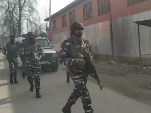 Encounter Breaks Out in Jammu Kashmir’s Kulgam, 9th encounter in November | जम्मू-कश्मीर में कुलगाम में सुरक्षाबल-आतंकियों की मुठभेड़ जारी: बाडीमर्ग में 2-3 आतंकी छिपे, कश्मीर घाटी में दो हफ्ते में 9वीं मुठभेड़