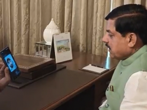 Talking to the film actor before watching The Sabarmati Report | सीएम बोले-आपने अच्छी फिल्म बनाई: मोहन यादव ने ‘द साबरमती रिपोर्ट’ के एक्टर विक्रांत मैसी से बात की; कहा-आज कैबिनेट के साथ देखेंगे – Bhopal News