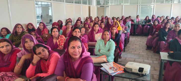 316 Anganwadi workers of Bassi and Tunga blocks took nutrition training