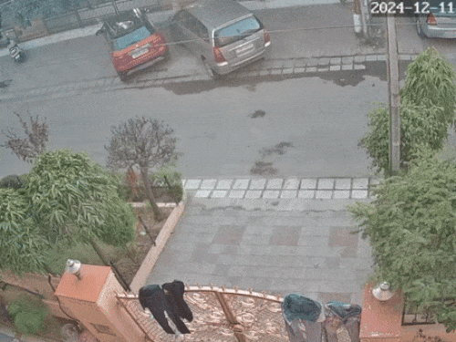 Mohali six year old girl died hit three wheeler update | 6 year old girl crushed in Mohali: Aaradhya from Himachal was returning from school, died in hospital; Father posted in army – Mohali News