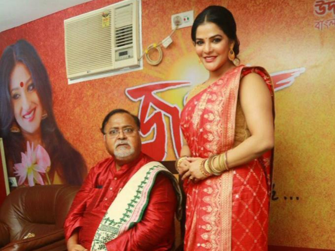 West Bengal School Job Scam; Partha Chatterjee TMC | Supreme Court | पश्चिम बंगाल शिक्षक भर्ती घोटाला- पार्थ चटर्जी की जमानत मंजूर: SC बोला- ट्रायल कोर्ट 31 दिसंबर से पहले आरोप तय करे; हर हाल में 1 फरवरी तक रिहाई हो