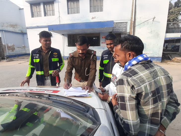 नालंदा में सड़क हादसा, नवादा की महिला की मौत:  वकालतनामा पर हस्ताक्षर के लिए जा रही थी कोर्ट, ऑटो से उतरते ही बाइक सवार ने मारी टक्कर – Nalanda News