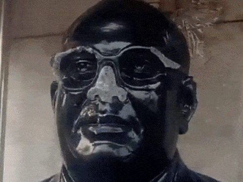 Ambedkar’s Statue Vandalised in ahmedabad Amid Controversy Over Shahs Statement | अहमदाबाद में बाबा साहेब की मूर्ति की नाक तोड़ी गई: बड़ी संख्या में सड़कों पर उतरे लोग, आरोपियों को गिरफ्तार कर जुलूस निकालने की मांग – Gujarat News