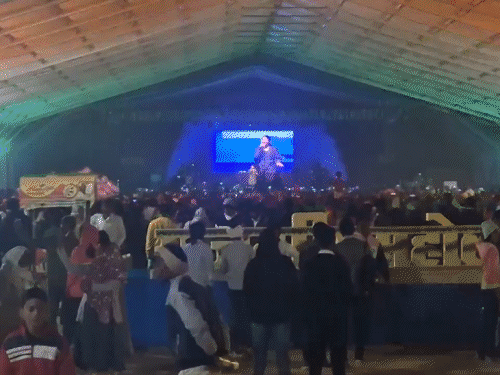 राजगीर महोत्सव में VIP पास वालों को नहीं मिली एंट्री:  अधिकारी बोले- भीड़ को देखते हुए लिया निर्णय, कार्यक्रम के अंतिम दिन पास धारक नाराज – Nalanda News