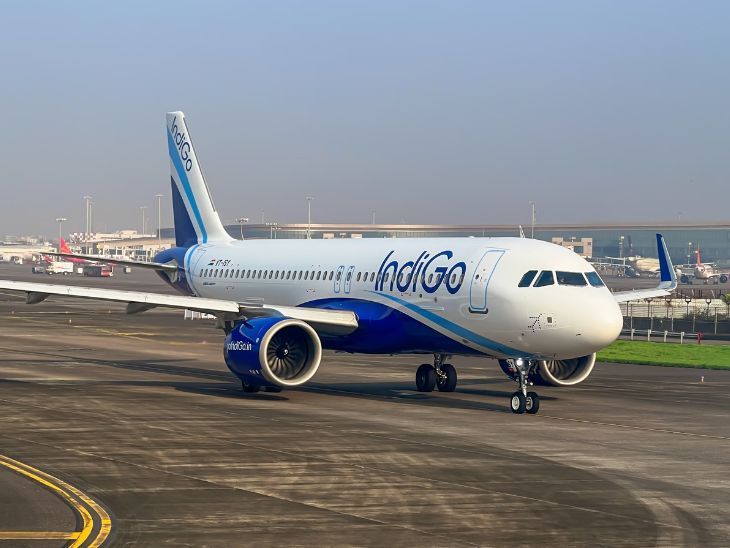 Indigo flight stuck in Mumbai for 16 hours | इंडिगो की फ्लाइट 16 घंटे से मुंबई में फंसी: इस्तांबुल जाना था, तकनीकी खराबी से लेट; एयरलाइन बोली- रात 11:00 बजे उड़ान भरेगी