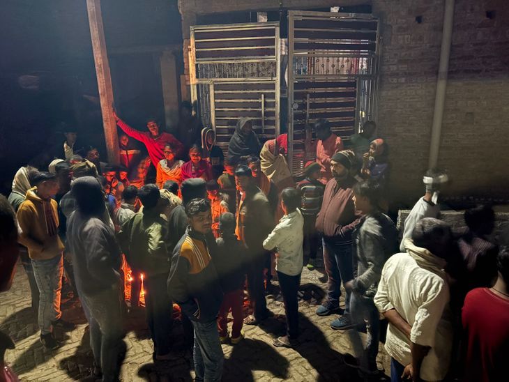 Villagers forced to hide in their homes due to fear of tiger | बाघ की ...