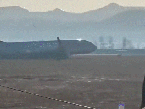 plane crash in South Korea, plane slipped on the runway | साउथ कोरिया में प्लेन क्रैश में 62 की मौत: लैंडिग गियर में खराबी से रनवे पर फिसला, बाउंड्री से टकराकर ब्लास्ट, 181 लोग सवार थे