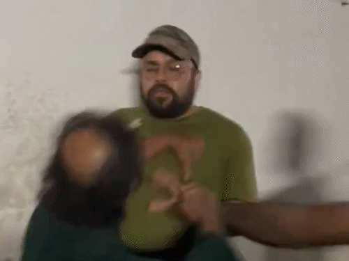 Kerala NCC Camp; Thrikkakara Army Officer Assault Case | CPI M | केरल में सेना के अधिकारी के साथ मारपीट: सीपीआईएम और भाजपा नेता पर आरोप, NCC कैंप में फूड पॉइजनिंग के संदेह में हाथापाई