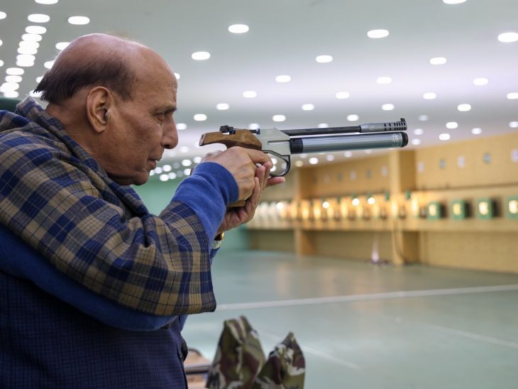 Rajnath said- India is not a lucky country in terms of security | राजनाथ बोले- सुरक्षा मामले में भारत भाग्यशाली देश नहीं: दुश्मन अंदर भी हैं, बाहर भी, उनकी गतिविधियों पर पैनी नजर रखना जरूरी
