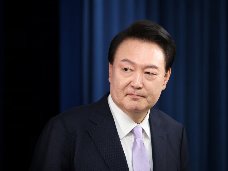 Arrest warrant issued against former South Korean president | साउथ कोरिया के पूर्व राष्ट्रपति के खिलाफ अरेस्ट वारंट जारी: आधी रात देश में इमरजेंसी लगाई थी; महाभियोग के बाद पद से हटाए गए