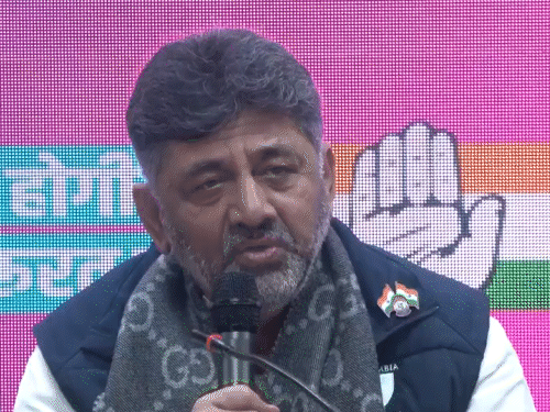 Delhi Election 2025 LIVE Update; Arvind Kejriwal | AAP BJP Candidate | दिल्ली विधानसभा चुनाव अपडेट्स: कांग्रेस की पहली गारंटी- प्यारी दीदी योजना, महिलाओं को हर महीने 2500 रुपए; चुनाव आयोग ने फाइनल वोटर लिस्ट जारी की