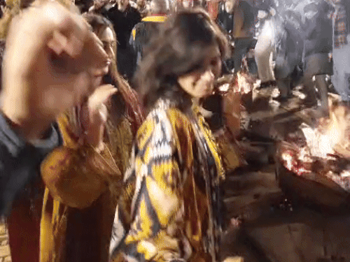 Pakistan Lohri Revival ; Dullah Bhatti Folk Tale | West Punjab Celebration | पाकिस्तान में 47 साल में दूसरी बार लोहड़ी मनाई गई: जनरल जिया-उल-हक ने बंद कराई थी; गद्दाफी स्टेडियम में पंजाबियों ने भांगड़ा किया – Amritsar News