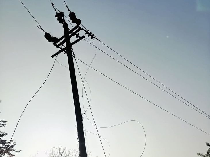 Uncontrolled truck broke the high tension line pole