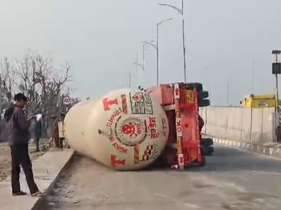 Jaipur Ajmer Highway LPG Gas Tanker Overturned Photos | Gas Tanker ...