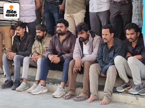 Narcotic powder worth Rs 107 crore seized in Khambhat | खंभात में 107 करोड़ रुपए का नशीला पावडर जब्त: नींद की गोलियां बनाने में इस्तेमाल होता है यह पावडर, कंपनी मालिकों समेत 6 अरेस्ट – Gujarat News