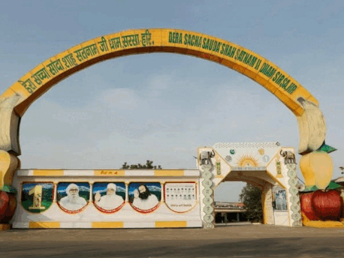 Ram Rahim Parole Sirsa Dera Sacha sauda Explained| Ram Rahim News | राम रहीम पैरोल पर सिरसा डेरे क्यों आया: डेरा सच्चा सौदा की अरबों की प्रॉपर्टी, डेरा मैनेजमेंट–परिवार और हनीप्रीत के विवाद समेत 4 वजहें – Hisar News