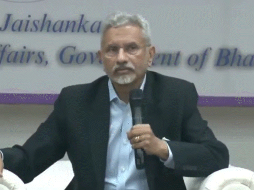 India will conduct ‘out of syllabus’ foreign policy। Jaishankar’s response to question on Trump | ट्रम्प दोस्त या खतरा, सवाल पर जयशंकर का जवाब: वे भारत के लिए आउट ऑफ सिलेबस, मोदी के साथ उनके अच्छे रिश्ते